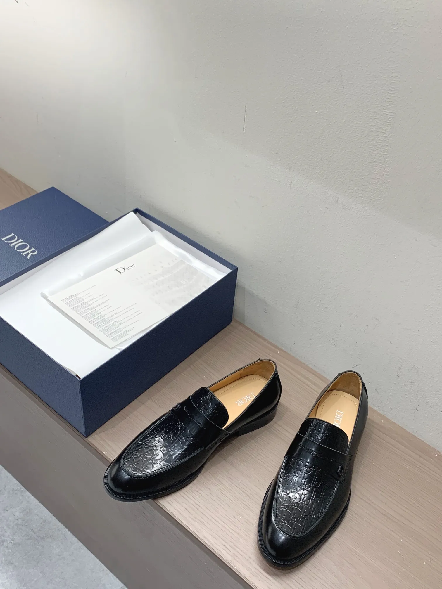 940💰 Dior high-end men's boutique casual leather shoes, imported cowhide upper, water-dyed cowhide lining, imported genuine leather outsole, perfect details, standard code 39-44 (38.45.46 customized, non-returnable and non-exchangeable),